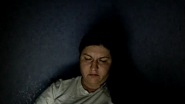 KiraSwee online show from 9, 9, 2025