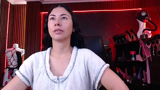 XiaQueen online show from 12, 10, 2025