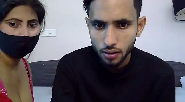 Snapshot of Queen_Couple chatting on 21, 2, 2025 Queen Couple online show from 21, 2, 2025