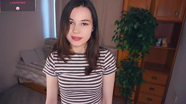 EleneBrach online show from 15, 9, 2025