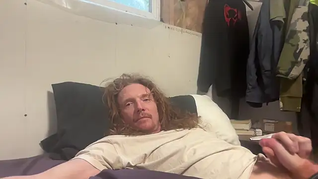 Snapshot of redone8in chatting on 3, 3, 2025 redone8in online show from 3, 3, 2025