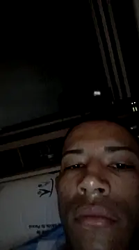 Mineirinho043 online show from 15, 2, 2025