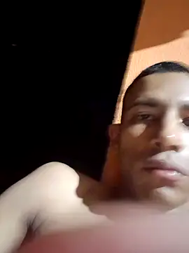 Mineirinho043 online show from 17, 2, 2025