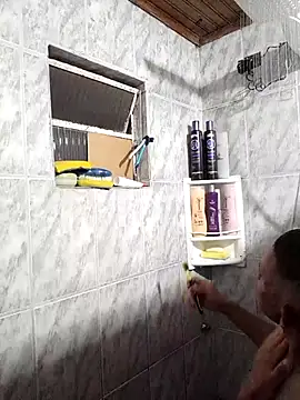 Mineirinho043 online show from 18, 2, 2025