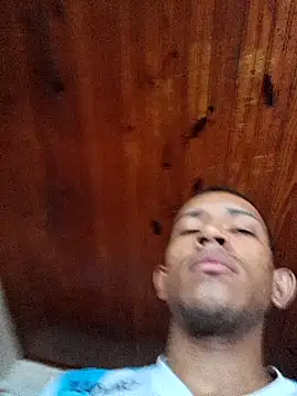 Mineirinho043 online show from 21, 2, 2025