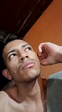 Mineirinho043 online show from 24, 2, 2025