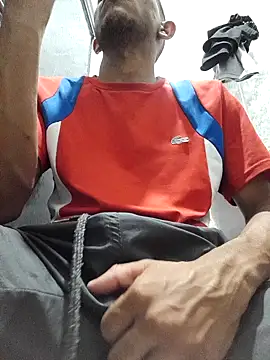 Mineirinho043 online show from 26, 2, 2025