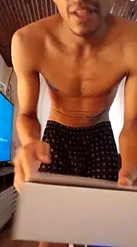 Mineirinho043 online show from 26, 2, 2025