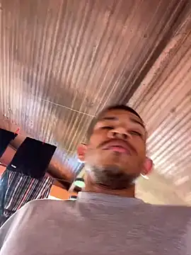 Mineirinho043 online show from 11, 3, 2025