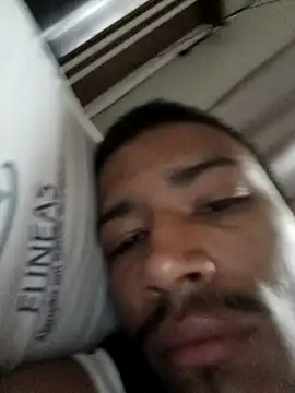 Mineirinho043 online show from 15, 3, 2025