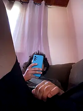 Mineirinho043 online show from 11, 11, 2025