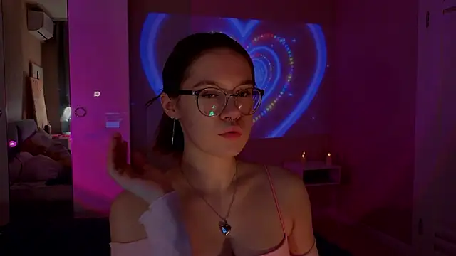 Snapshot of Mia_Luw chatting on 1, 2, 2026 Mia Luw online show from 1, 2, 2026