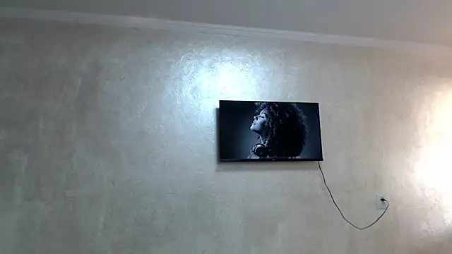 RoyalDessertt online show from 1, 12, 2025