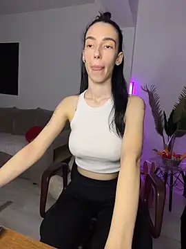 Celine Roxelle online show from 3, 4, 2026