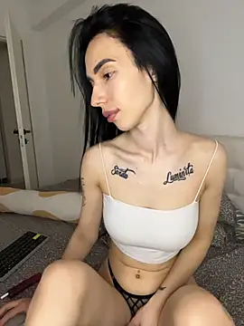 Snapshot of Celine_Roxelle chatting on 11, 5, 2026 Celine Roxelle online show from 11, 5, 2026