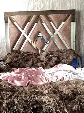 Maggie Geller online show from 15, 2, 2025