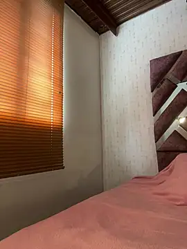 Maggie Geller online show from 7, 3, 2025