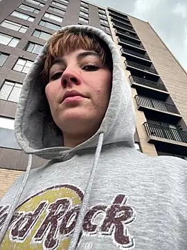 Maggie Geller online show from 16, 2, 2026