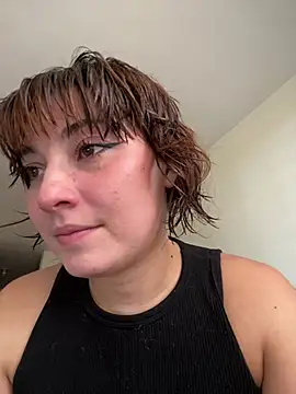 Snapshot of Maggie_Geller chatting on 12, 6, 2026 Maggie Geller online show from 12, 6, 2026