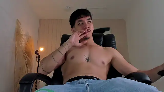 ISAAC CRYSTON online show from 16, 12, 2025