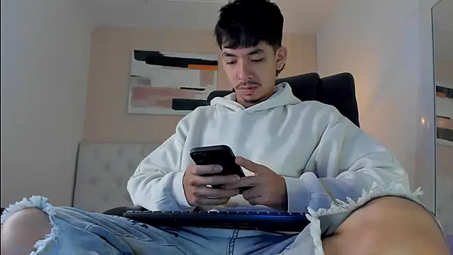 ISAAC CRYSTON online show from 20, 12, 2025