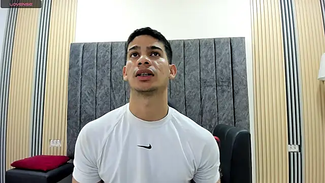 Snapshot of ANDRES_STUD chatting on 4, 2, 2026 ANDRES STUD online show from 4, 2, 2026