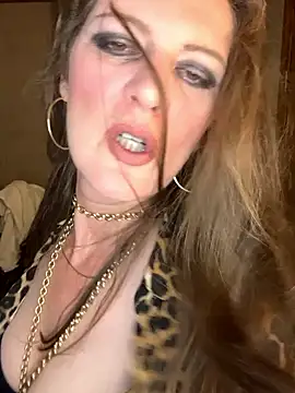 Snapshot of goddesspaigefox chatting on 4, 3, 2025 goddesspaigefox online show from 4, 3, 2025
