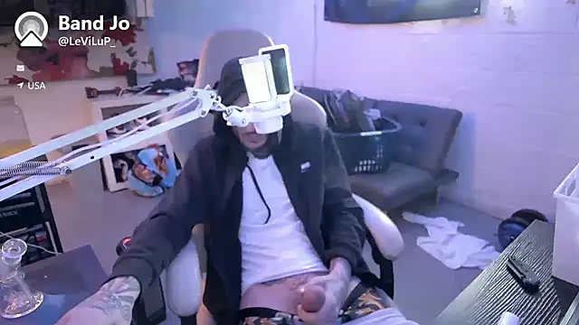 BadJewfucks online show from 7, 2, 2026