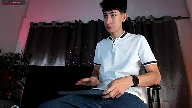 NovaaWheler online show from 6, 3, 2026