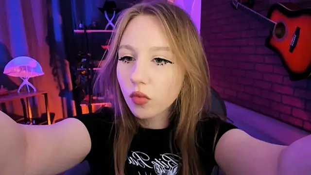 DariaTate online show from 15, 4, 2026