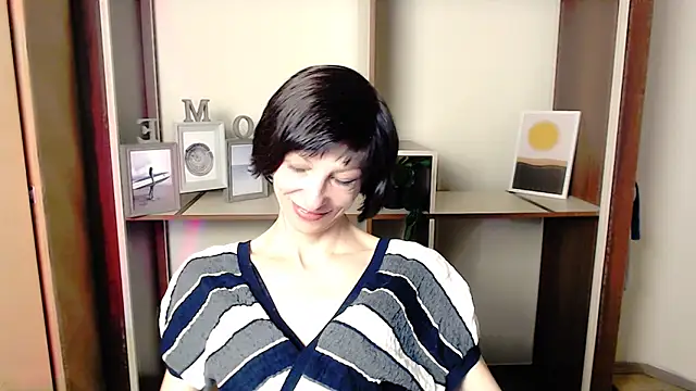  AngeliaFlow  online show from 2, 10, 2025