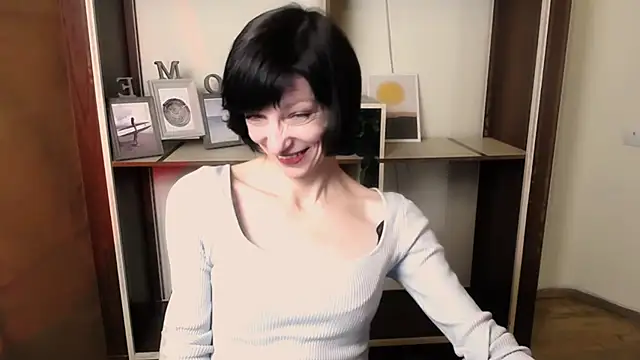  AngeliaFlow  online show from 25, 10, 2025