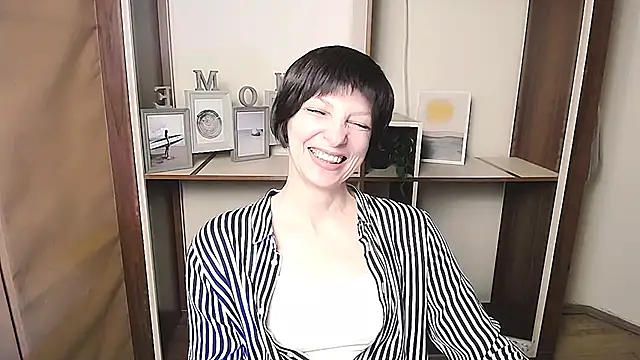  AngeliaFlow  online show from 21, 2, 2026