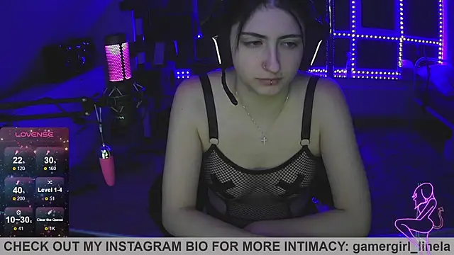 Snapshot of Gamergirl-Linela chatting on 14, 10, 2025 Gamergirl-Linela online show from 14, 10, 2025