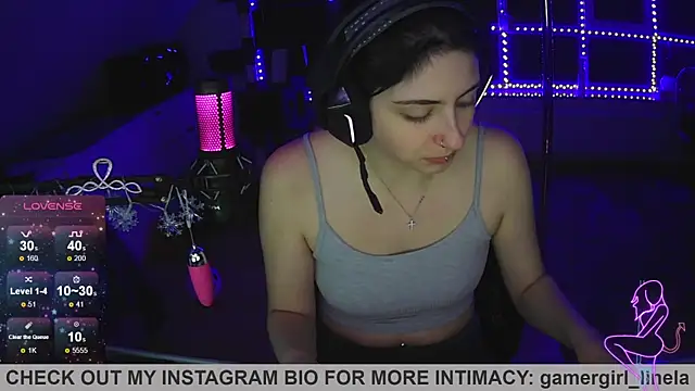 Snapshot of Gamergirl-Linela chatting on 18, 11, 2025 Gamergirl-Linela online show from 18, 11, 2025