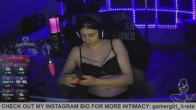 Snapshot of Gamergirl-Linela chatting on 28, 11, 2025 Gamergirl-Linela online show from 28, 11, 2025