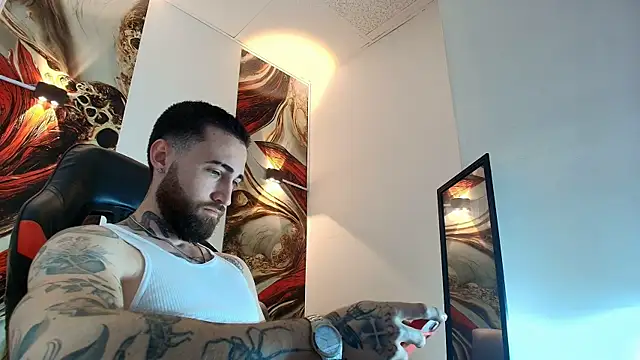 Snapshot of Luke_davis01 chatting on 24, 6, 2026 Luke davis01 online show from 24, 6, 2026