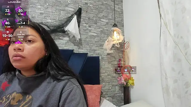 Sophia Brunett online show from 22, 10, 2025