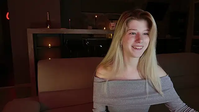 Snapshot of Bella_amory chatting on 5, 2, 2025 Bella amory online show from 5, 2, 2025