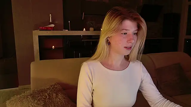 Snapshot of Bella_amory chatting on 11, 2, 2025 Bella amory online show from 11, 2, 2025