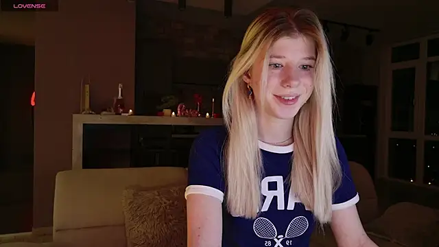 Snapshot of Bella_amory chatting on 26, 2, 2025 Bella amory online show from 26, 2, 2025