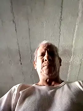 Snapshot of 26menny74 chatting on 18, 12, 2025 26menny74 online show from 18, 12, 2025