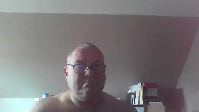 Snapshot of mkestr69 chatting on 1, 5, 2026 mkestr69 online show from 1, 5, 2026