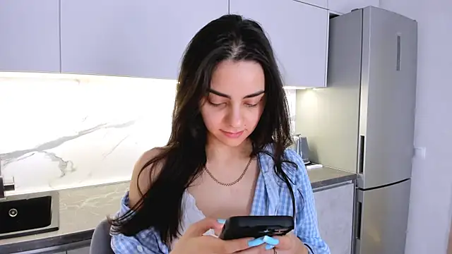 EmiliaZen online show from 5, 3, 2025