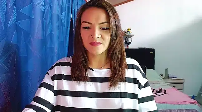 Snapshot of PenelopeMist chatting on 27, 2, 2025 PenelopeMist online show from 27, 2, 2025