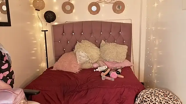 lizha milf online show from 16, 4, 2026