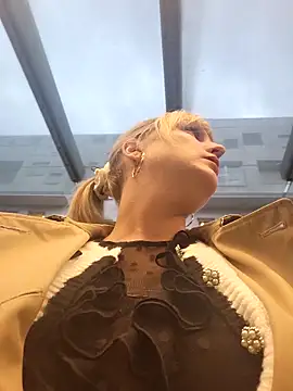 Sexybiene969 online show from 1, 10, 2025