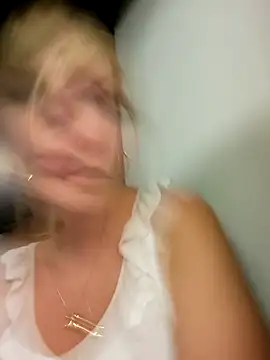 Sexybiene969 online show from 5, 10, 2025