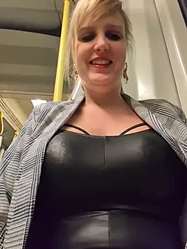 Sexybiene969 online show from 22, 12, 2025