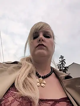 Snapshot of Sexybiene969 chatting on 19, 4, 2026 Sexybiene969 online show from 19, 4, 2026